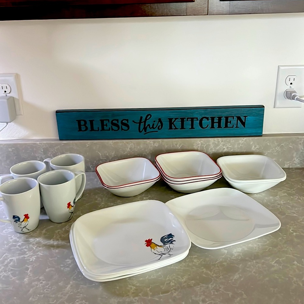 Corelle rooster square dish set